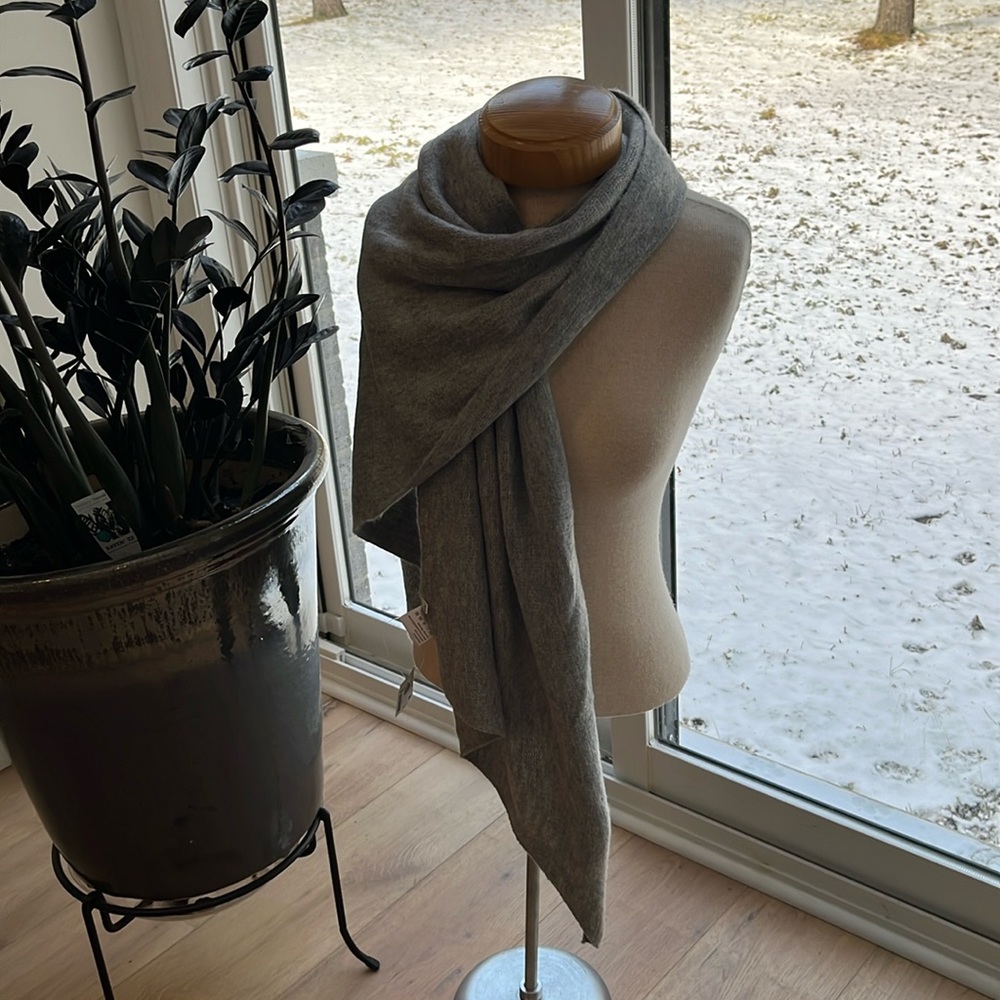 NWT winter scarf